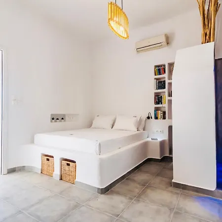 Galanis Sweet Milos *